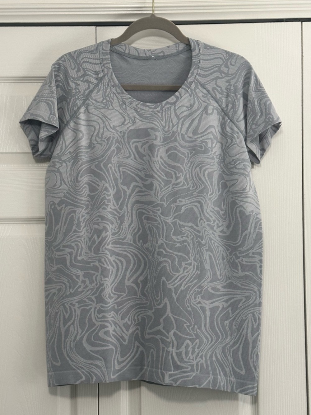 Lululemon Swiftly Tech 2.0 Short Sleeve Shirt Hip Length Marble‎ Mix Rhino Grey